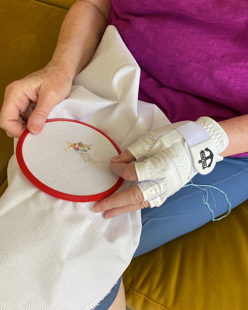 Women's Thumb Anchor Fingerless Glove - Thumb Anchor